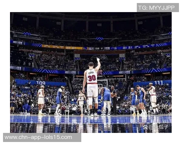 2017年11月14日勇士队与魔术队激战回顾精彩瞬间与赛场亮点分析